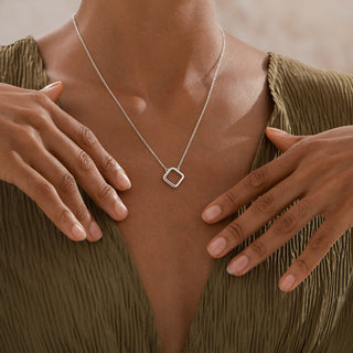 Capture Chain Necklace